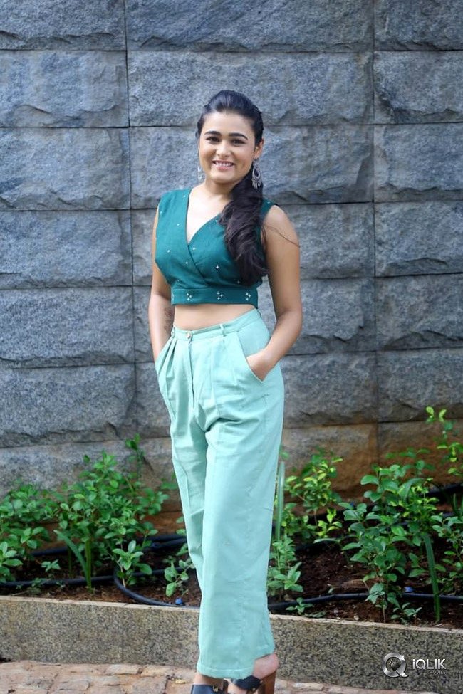 Shalini-Pandey